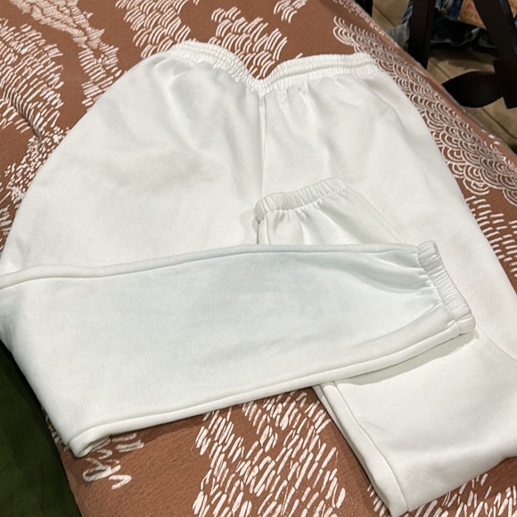 Shein white sweatpants- S - Picture 3 of 4